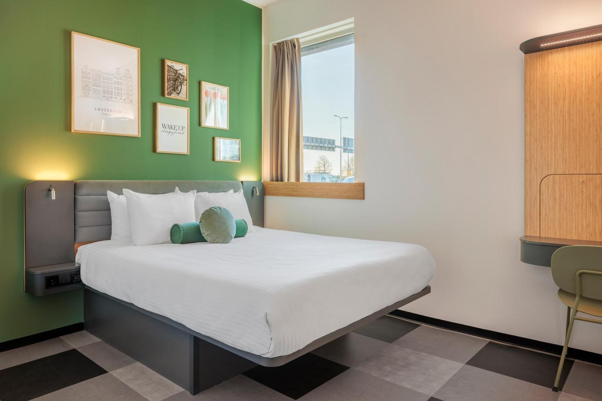 Maxhotel Amsterdam Airport Schiphol - Recently Renovated Гофддорп Екстер'єр фото